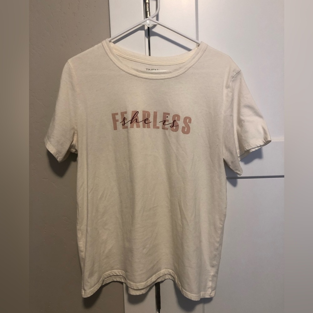 White t shirt size LG